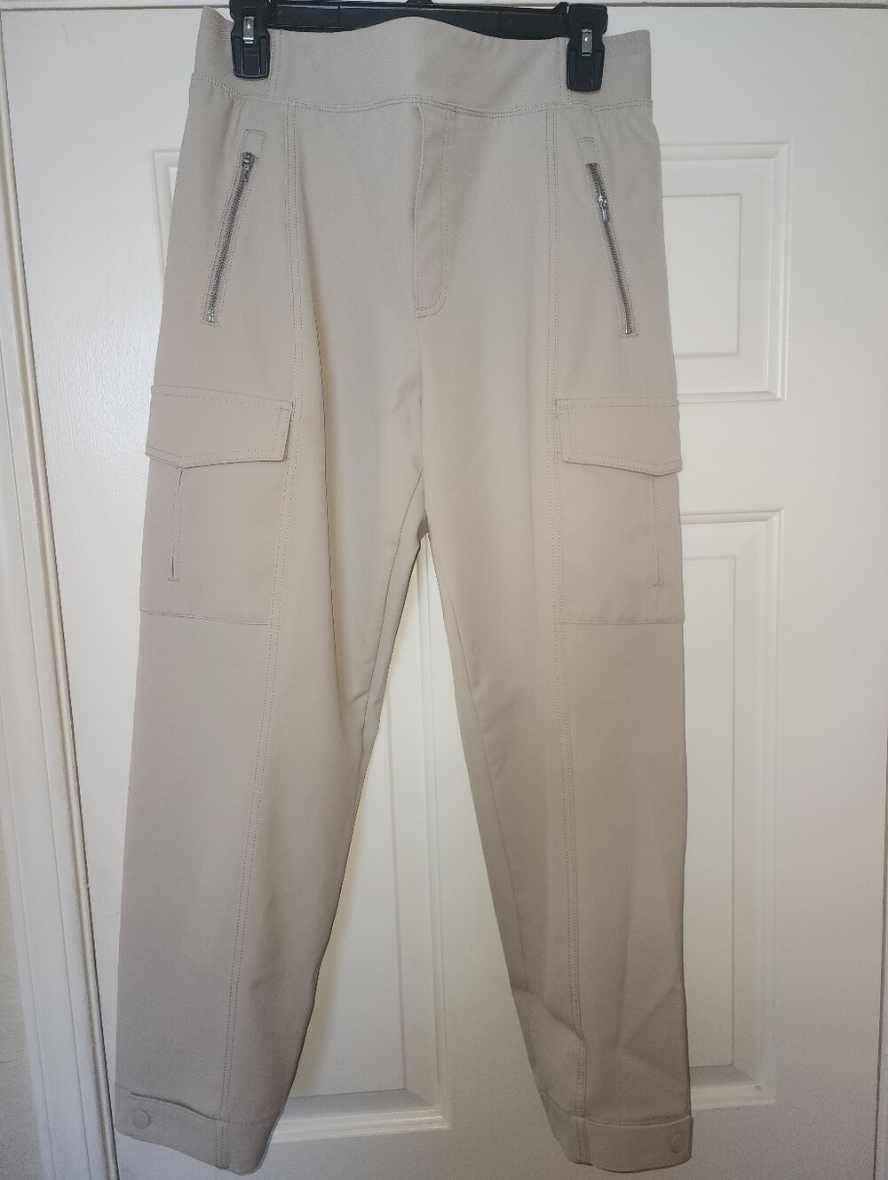 Athleta Womens Cargo Pants in Light Tan